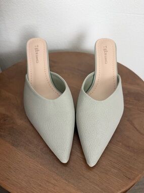 Pointed Mule in Light Sage